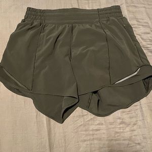 Black lululemon hotty hot shorts